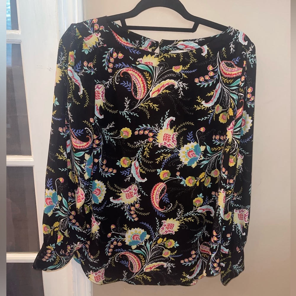 LOFT Multicolor Floral Blouse top shirt woman’s size medium EUC